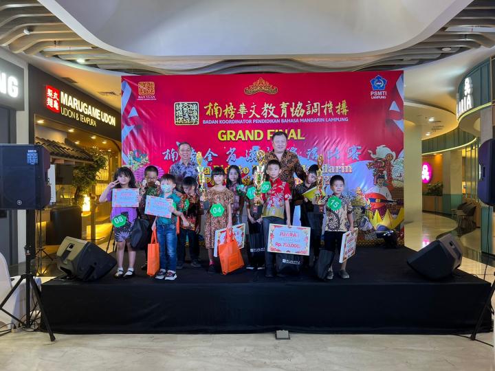 Grand Final Lomba Pidato Bahasa Mandarin di Lampung City Mall, Menggairahkan Antusiasme Belajar